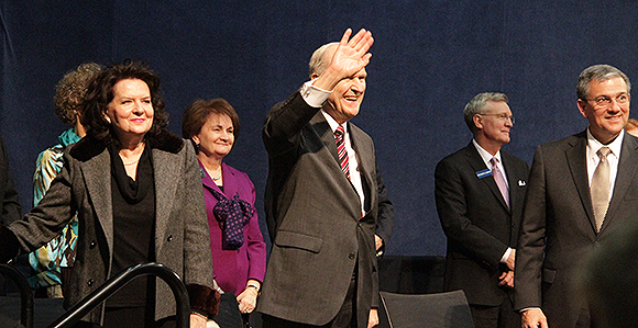 Coaching legend Don Nelson and wife Joy Nelson attend the