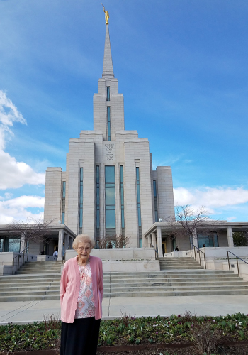 Meet Sister Freiss A 100 Year Young Ordinance Worker Church News And Events
