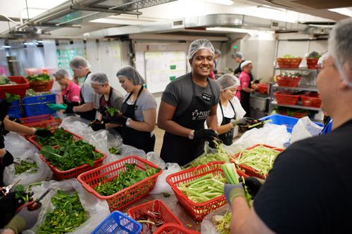 people serving food