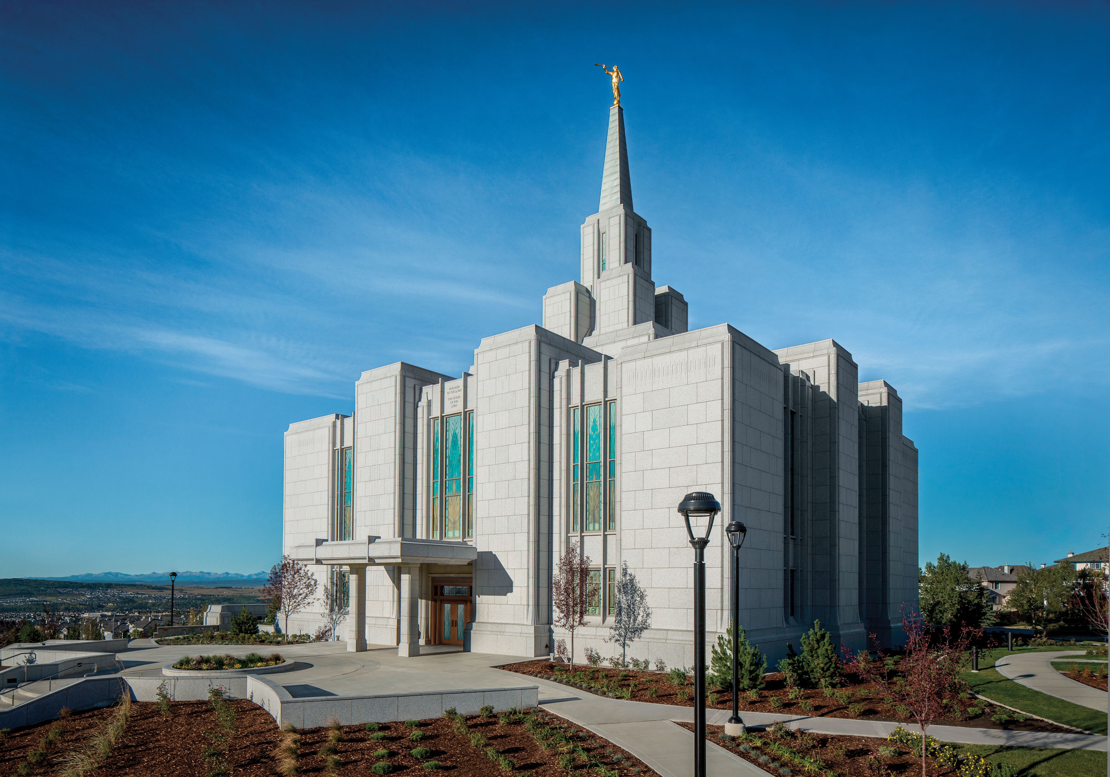 An exterior view of the Calgary Alberta Temple.