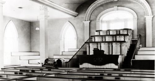 Interior del Templo de Kirtland