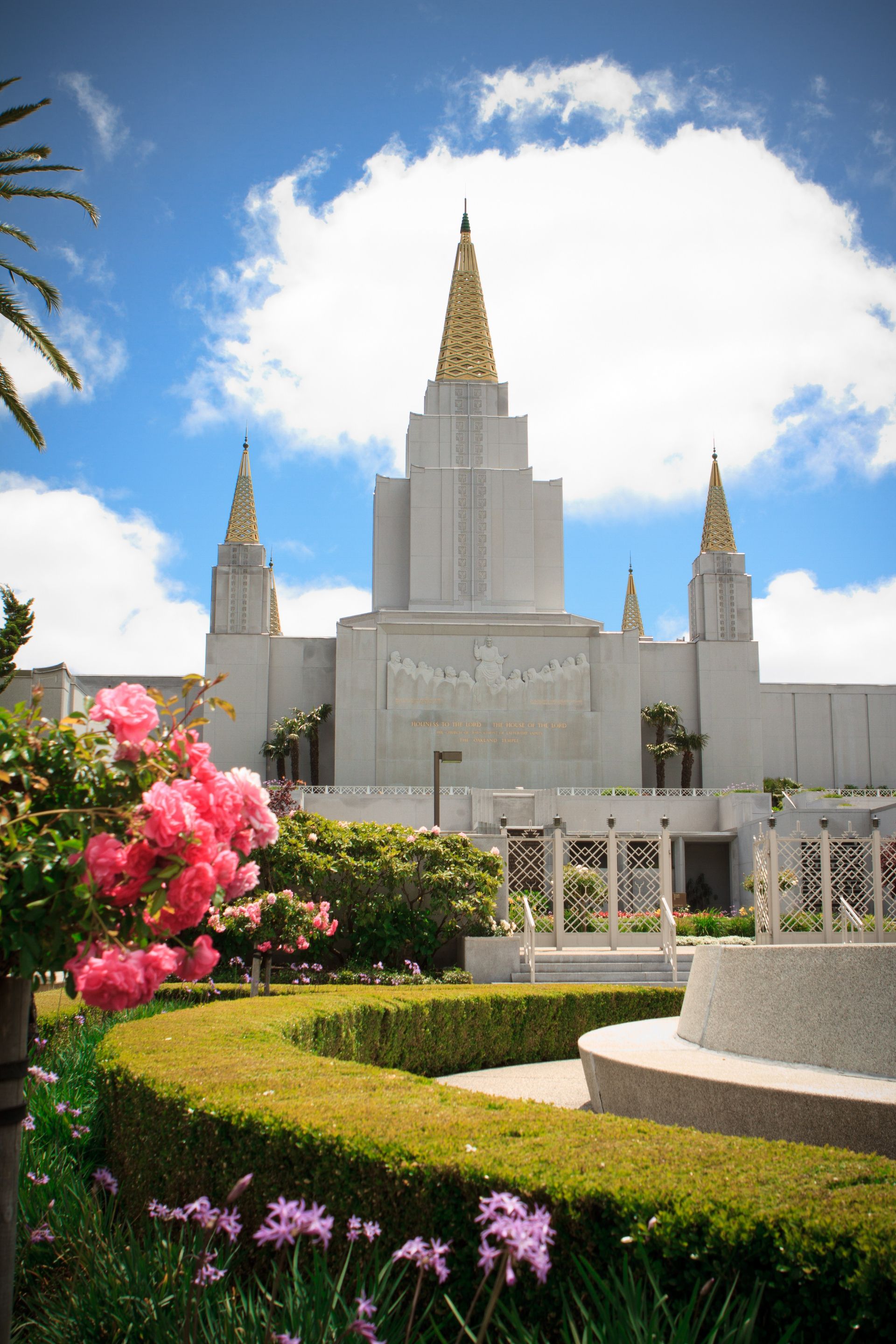 The Oakland California Temple, including the entrance and scenery.