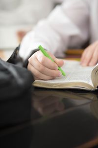 youth marking scriptures