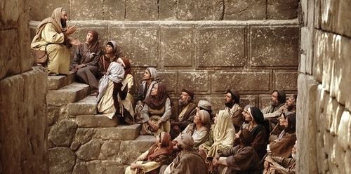 Ephesians 4:1–15, Followers of Christ sit at Paul's feet as he teaches