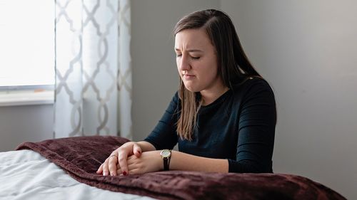 woman praying