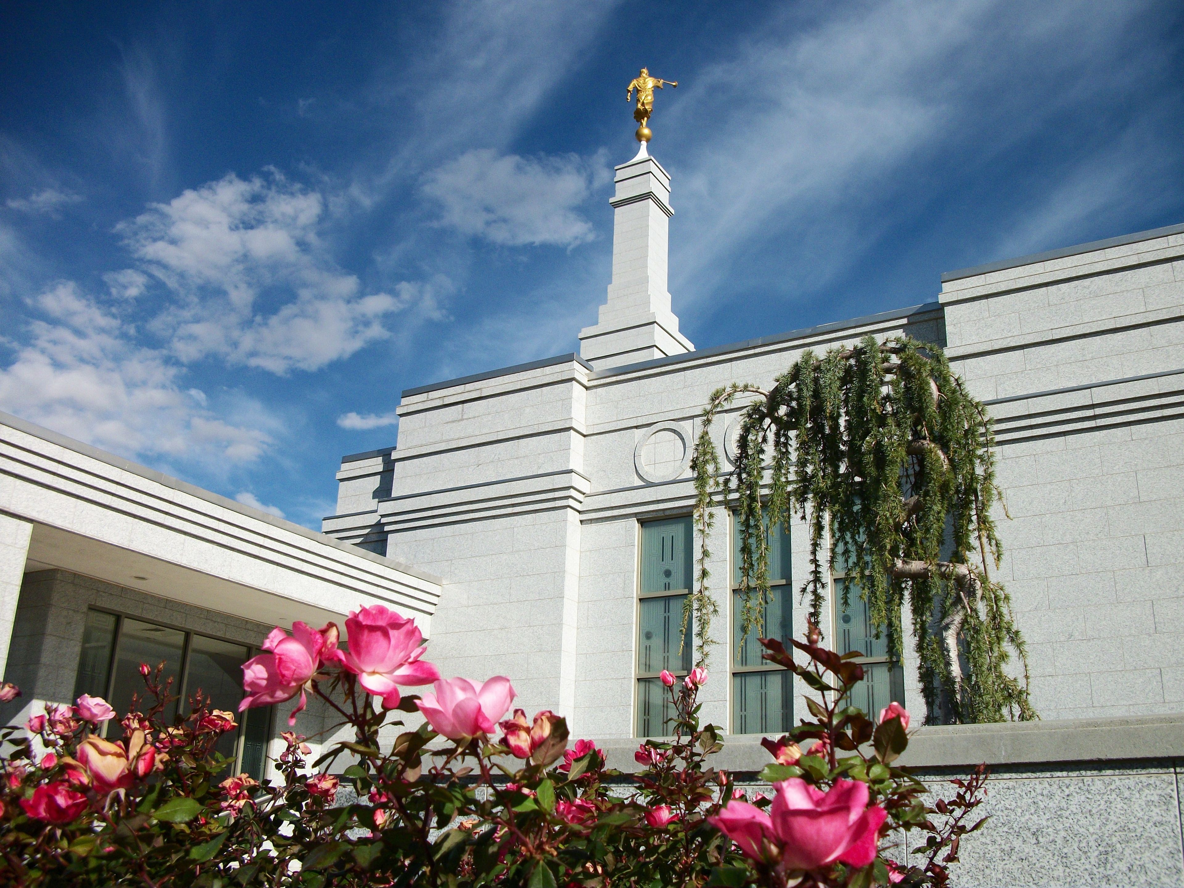 The Reno Nevada Temple, including the entrance and scenery.