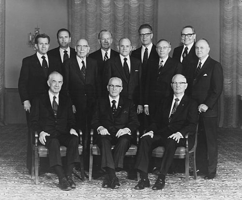 O Quórum dos Doze Apóstolos em 1976