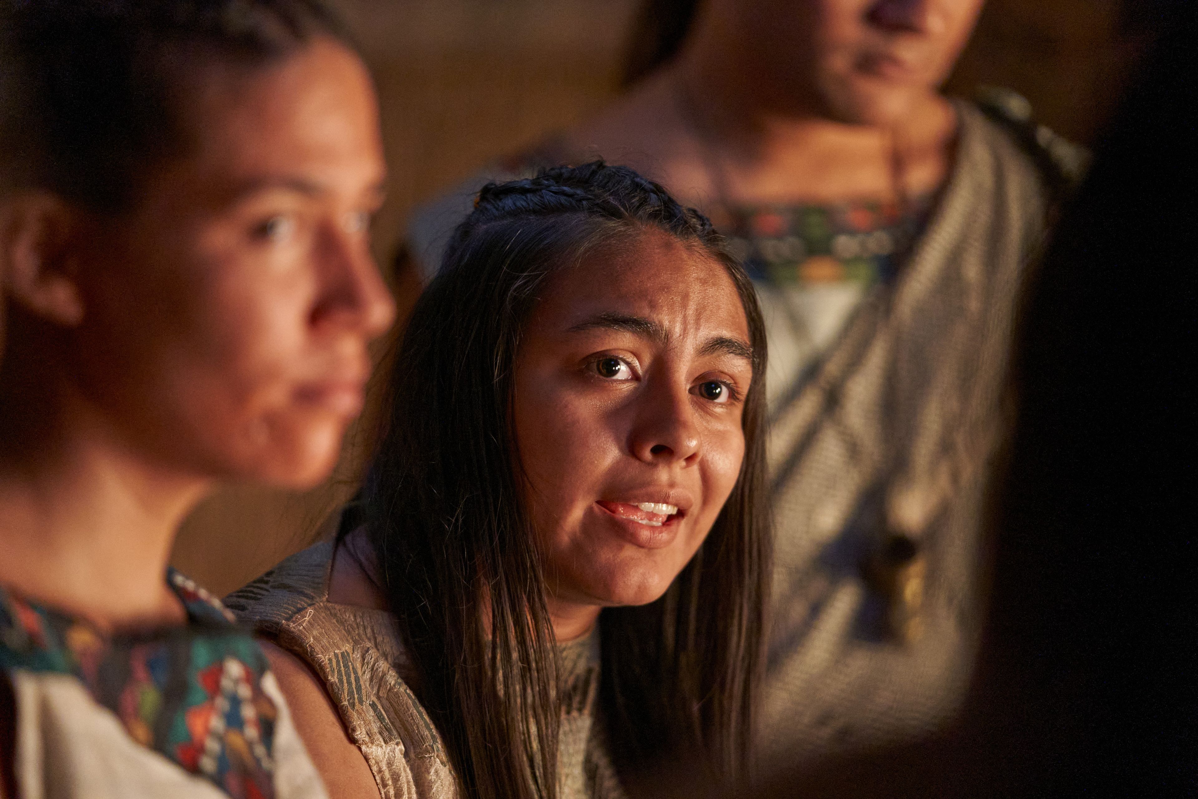 A daughter of King Lamoni speaks as the family decides whether or not to bury him in the land of Ishmael.