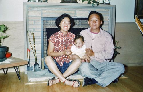 Elder Gong as a baby with his parents