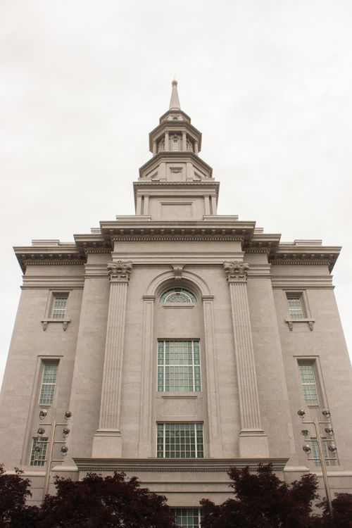 A front exterior view of the Philadelphia Pennsylvania Temple.