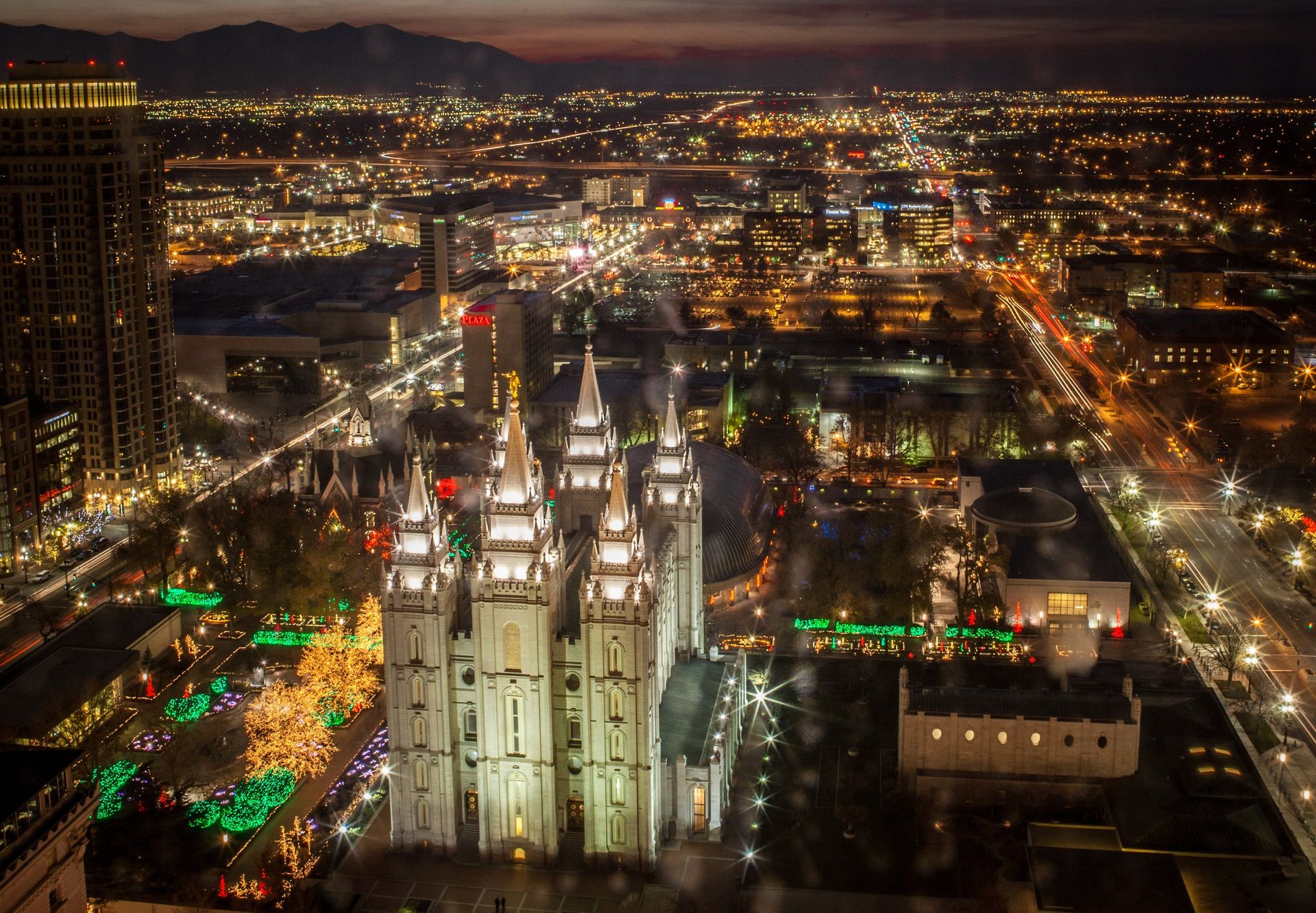 A bird’s-eye view of the Salt Lake Temple at Christmas.