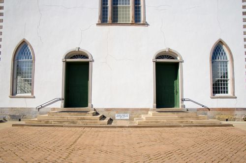 exterior of the Kirtland Temple doors