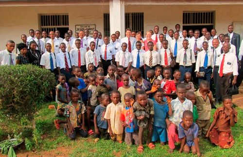 group of people gathered in Luputa, Africa