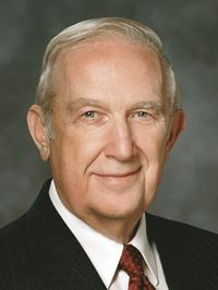 Élder Richard G. Scott