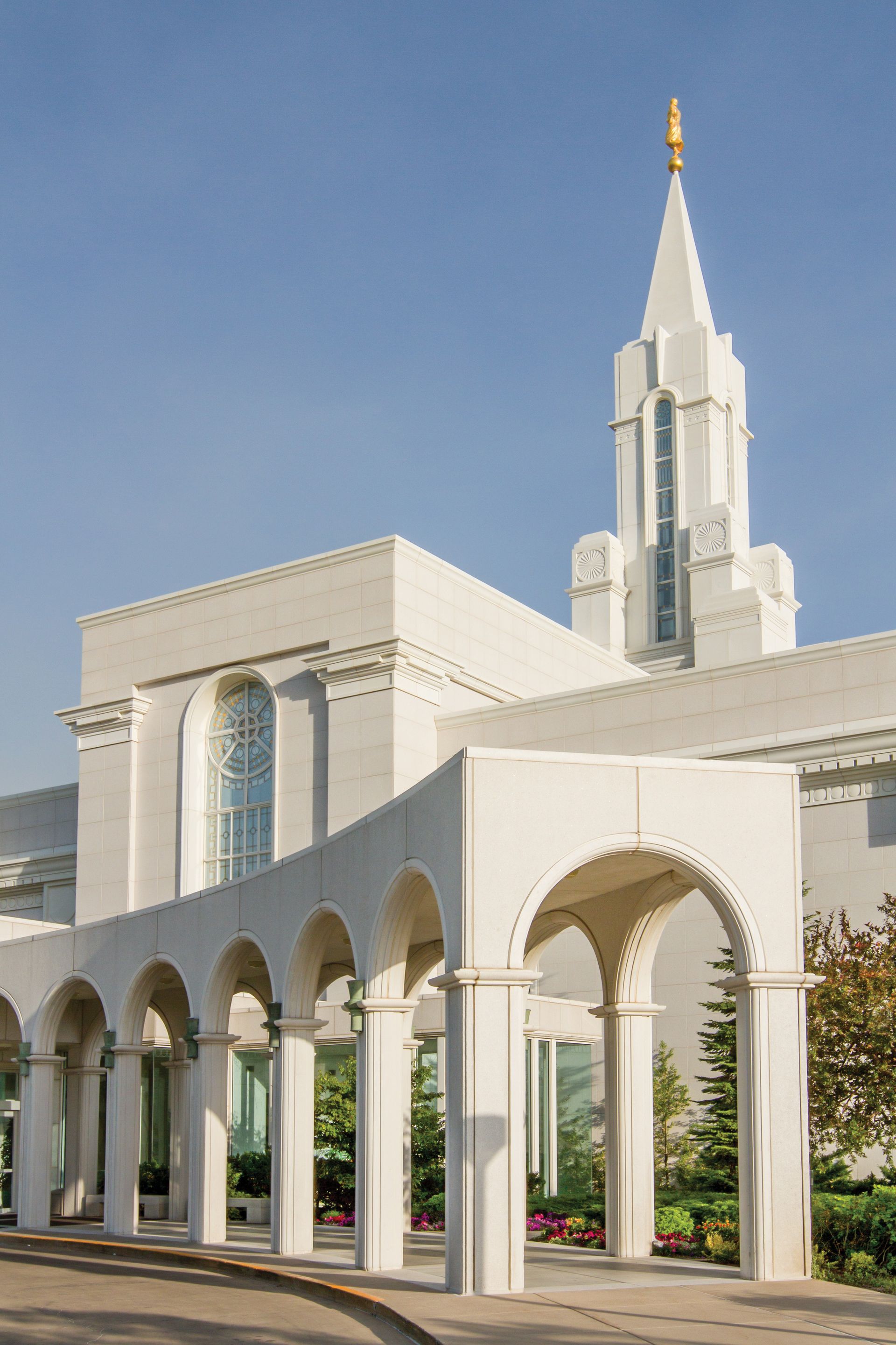 A portrait view of the entrance of the Bountiful Utah Temple.