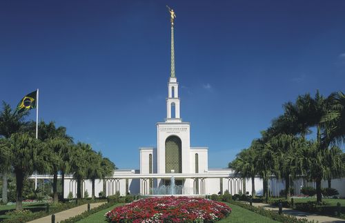 Daytime shot of the Sao Paulo Brazil Temple.