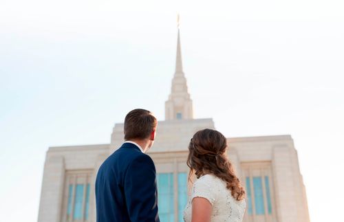 yung couple standing outside the Ogden Utah Temple