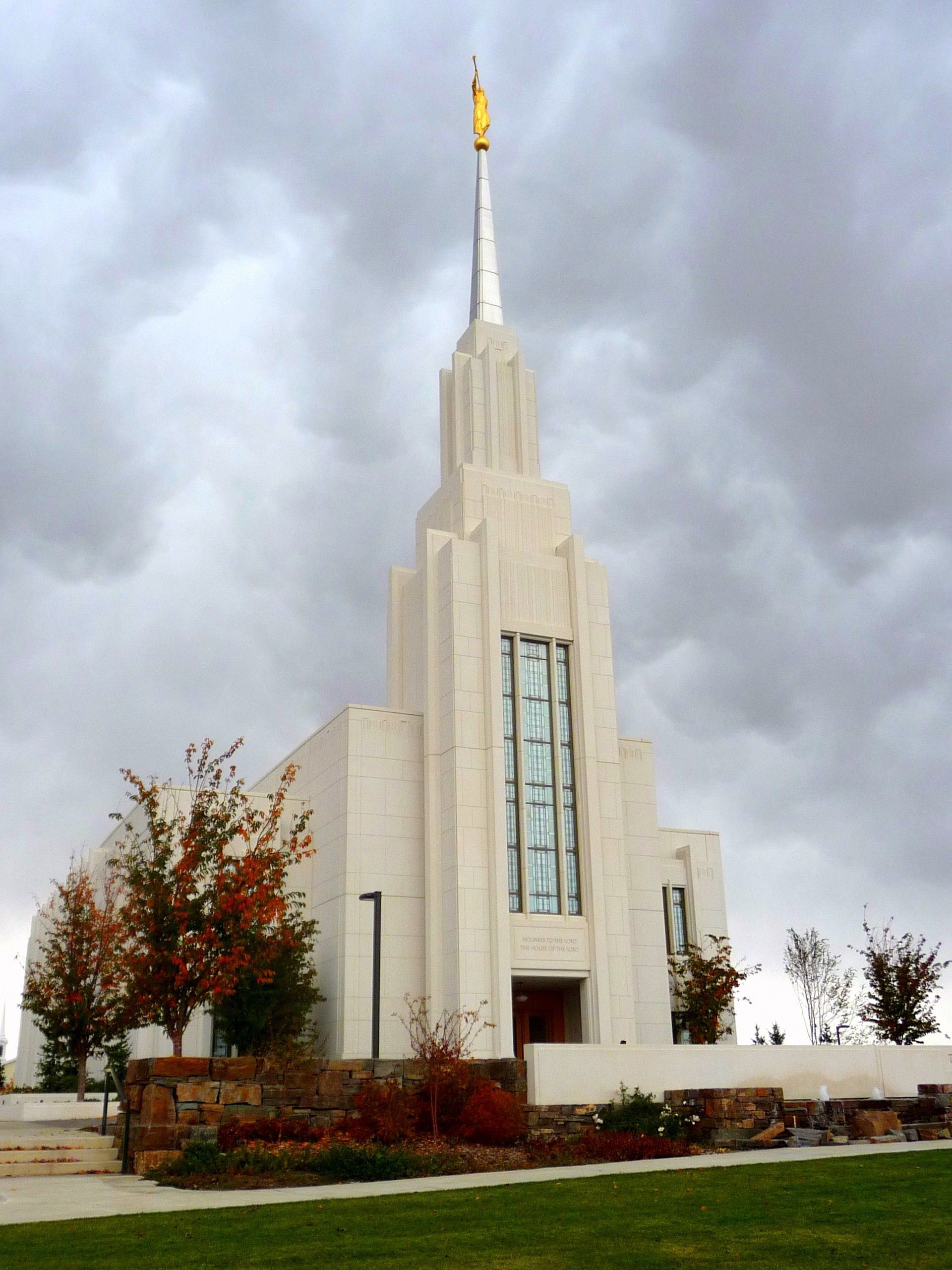 The Twin Falls Idaho Temple, including the entrance and scenery.