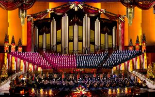 Tabernacle Choir at Christmastime concert