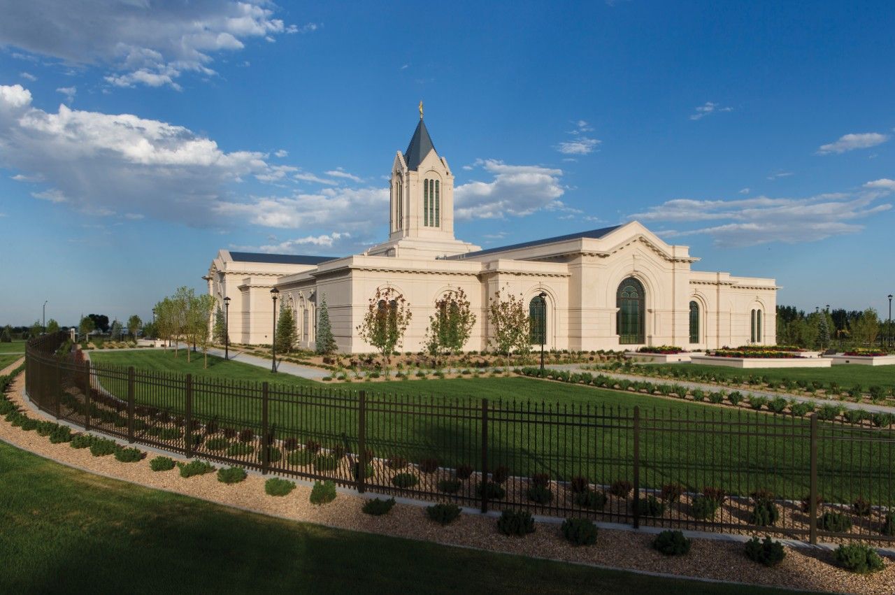 An exterior view of the Fort Collins Colorado Temple during the day.