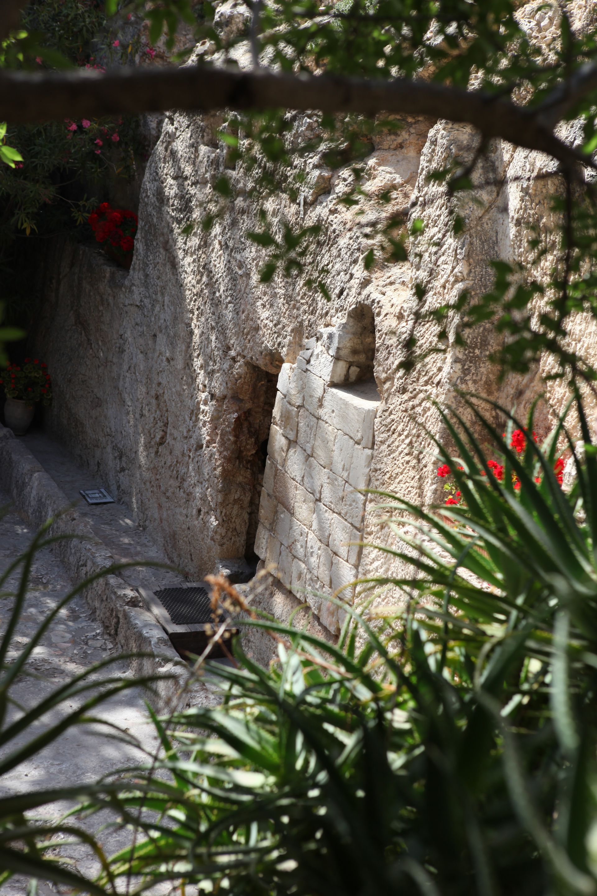 An image of the entrance to the Garden Tomb in Jerusalem.