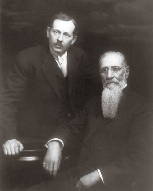 Elder Joseph Fielding Smith standing beside his father, President Joseph F. Smith, in May 1914.
