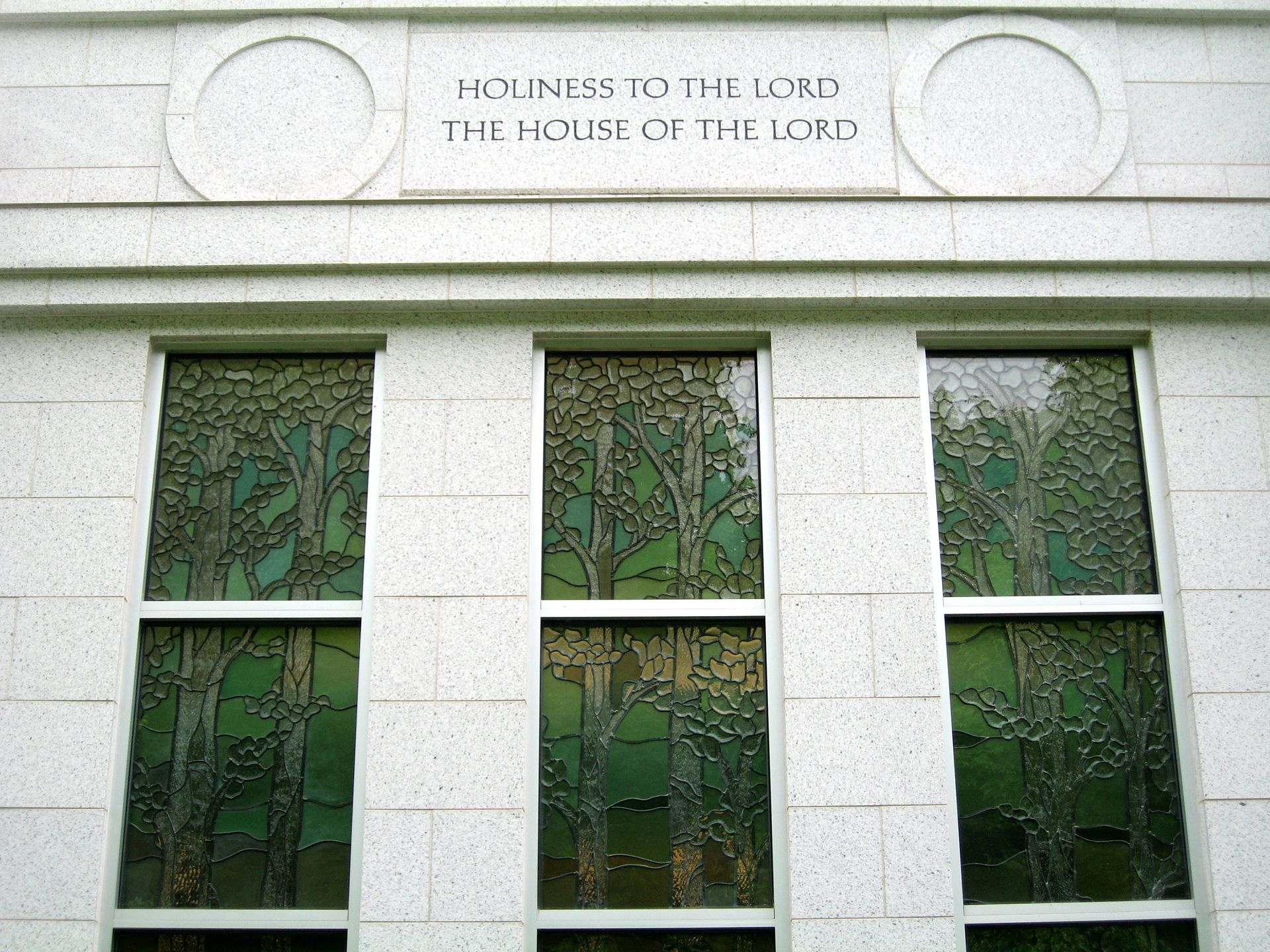 The Palmyra New York Temple engraving, “Holiness to the Lord: The House of the Lord,” including windows.