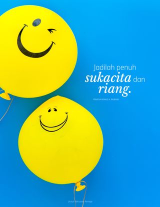 balon-balon bergambar wajah tersenyum