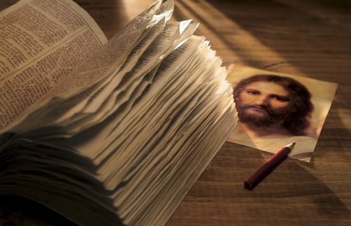 scriptures and image of Christ
