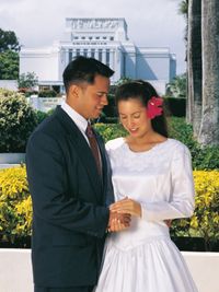 casal de noivos, Templo de Laie Havaí