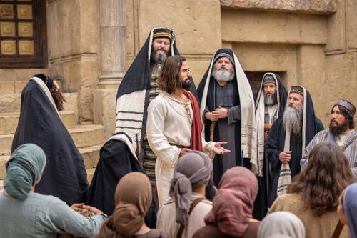 Jesus Christ teaches His apostles and Nephites of "other sheep"