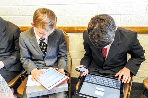 children using tablets