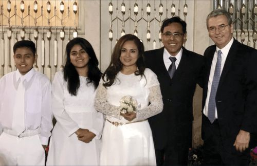 Elder Godoy with Omar’s family at the temple.