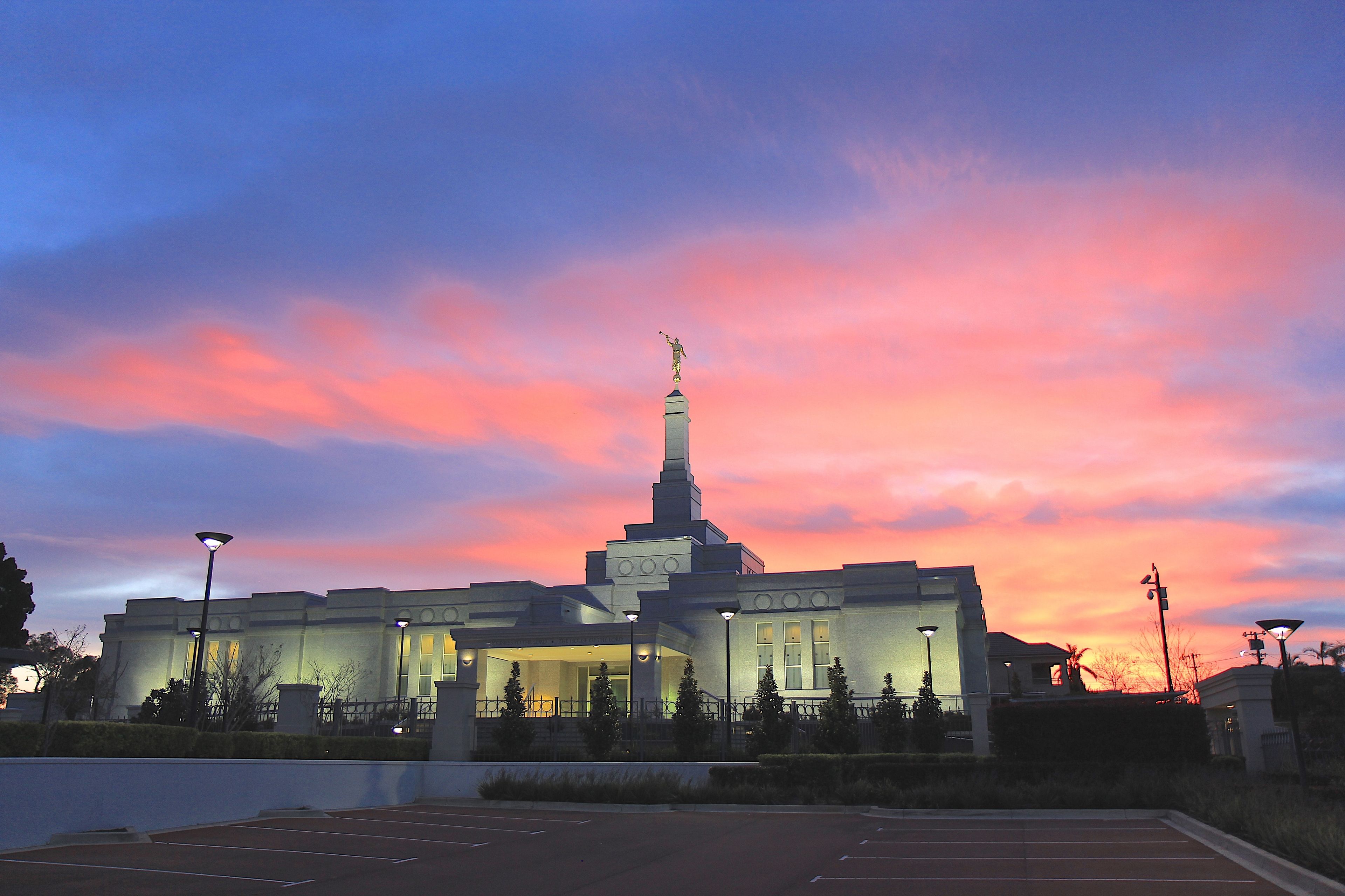 A sunset behind the Perth Australia Temple.