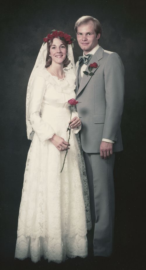 Dale and Ruth Renlund on wedding day