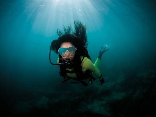 woman scuba diver