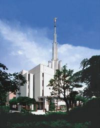 Daytime photograph of the Tokyo Japan Temple.