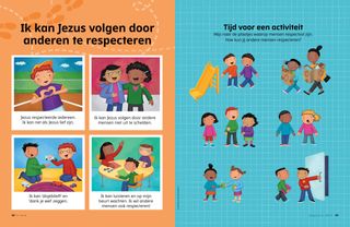 Kinderen wachten op hun beurt bij de glijbaan, kind helpt met boodschappen dragen, kinderen lachen een ander kind uit, kind schreeuwt tegen een ander kind, kinderen delen een drankje, kind houdt de deur voor een ander kind open