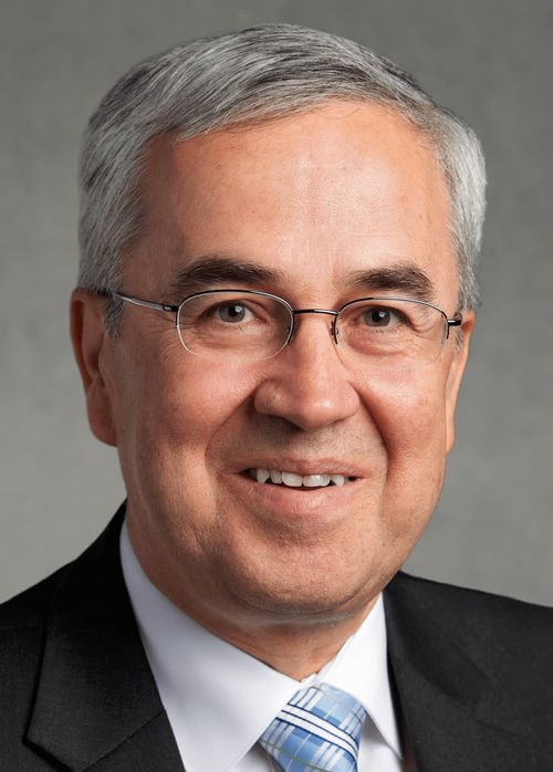 ʻEletā Walter F. González