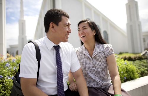 couple in front of temple