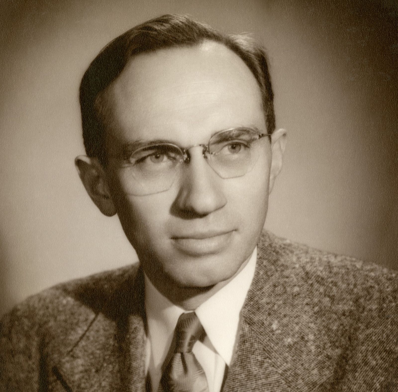 A portrait of Gordon B. Hinckley in 1951.