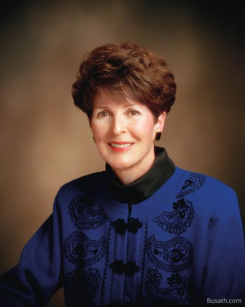 Retrato de Patricia Peterson Pinegar, quien prestó servicio como la novena Presidenta General de la Primaria desde 1994 hasta 1999.