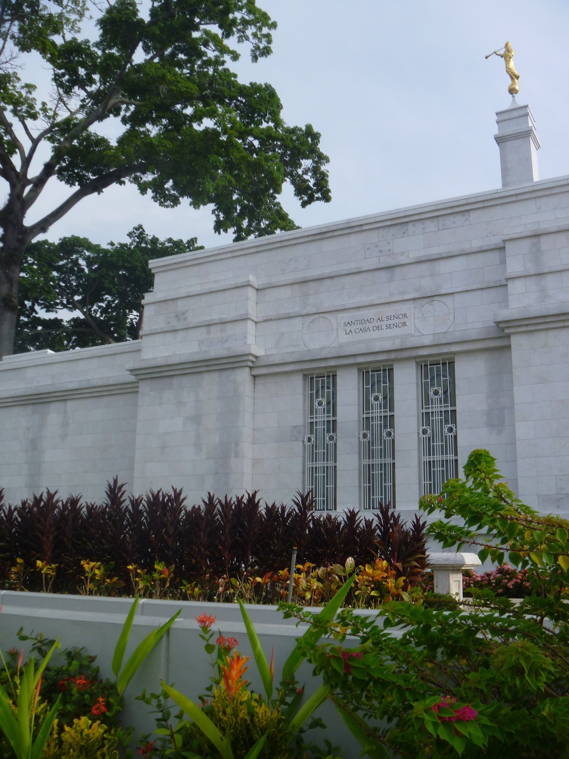 The Villahermosa Mexico Temple, with the windows, spire, and scenery.