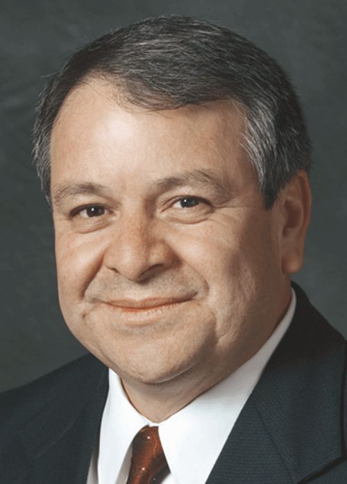 Elder Benjamín De Hoyos