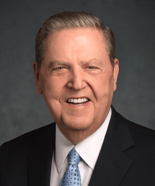 Official Portrait of Elder Jeffrey R. Holland.  Photographed January 2018.