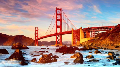 Golden Gate Bridge.