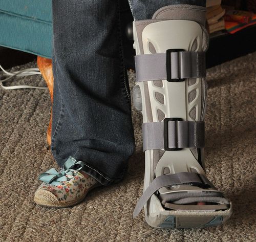 leg brace