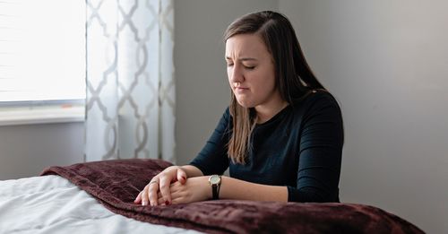 woman praying