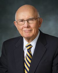 Élder Dallin H. Oaks