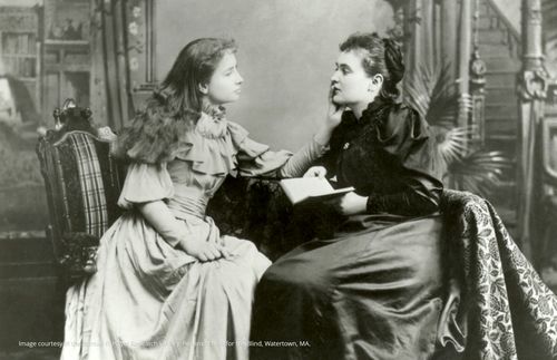 Helen Kelleri dhe Ana Salivani